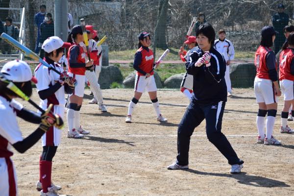 ソフト ボール を 愛する 仲間 達